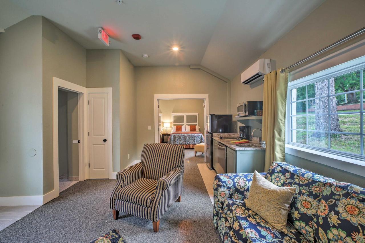 Downtown Branson Cottage With Pool Access! Buitenkant foto